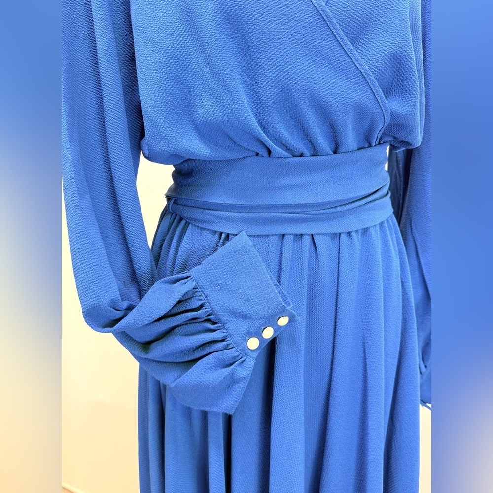 MEGHAN L.A. Royal blue long sleeve faux wrap FABULOUS LILYPAD midi dress size L. - Picture 6 of 16